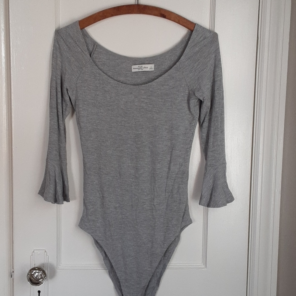 Abercrombie and Fitch grey wide neck bodysuit L